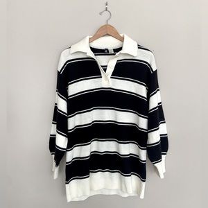 DIVIDED oversized knit sweater! Can be dress for 5’3 and under. Size S.
